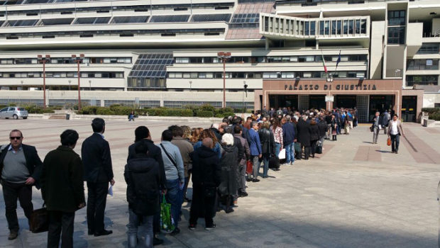 Italia paese di toghe e attaccagarbugli…