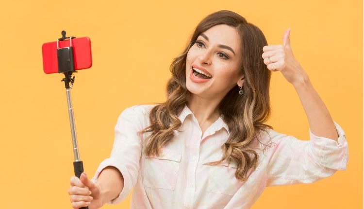 Asta selfie, tra i regali hi-tech sotto i 50 euro